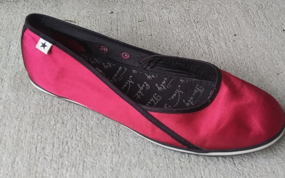 💕EUC Converse One Star burgundy flats - Picture 2 of 7